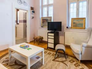 2 camere intr-o casa monument istoric — miniatura 6