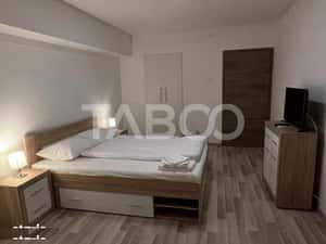 Apartament modern de inchiriat 3 camere etaj 1 Centru - Constitutiei — miniatura 3