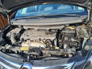 Dezmembrez Panoramic 2.0 CDTI 165 cp F40 A20DTH Z190 Opel Zafira C Tou — miniatura 2