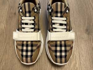 Adidasi Burberry — miniatura 3