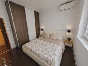 Vând apartament cu 2 camere la et 1 66 în Giroc lângă stația peco Esso