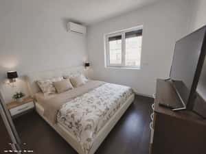 Vând apartament cu 2 camere la et 1 66 în Giroc lângă stația peco Esso — miniatura 3