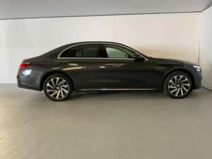 Mercedes-Benz E 300 Hibrid 2024 Second-hand — miniatura 4