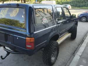 Toyota 4runner hilux 4x4 aer condiționat — miniatura 6