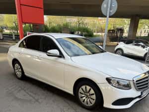 Mercedes E Class 2019 2.0 Diesel — miniatura 5