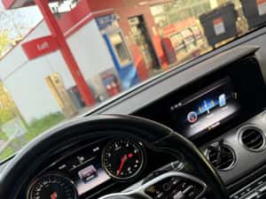 Mercedes E Class 2019 2.0 Diesel — miniatura 6