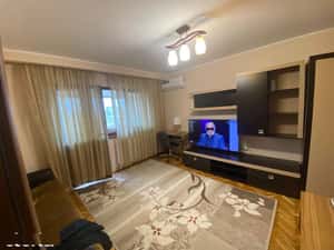 Apartament decomandat 2 camere, Centru — miniatura 2