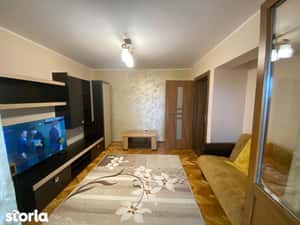 Apartament decomandat 2 camere, Centru — miniatura 3