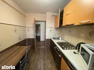 Apartament decomandat 2 camere, Centru — miniatura 4