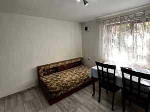 Apartament 2 Camere Parneava De Inchiriat La Casa — miniatura 3