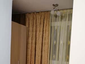 Garsonieră in vila de închiriat cu balcon si centrala proprie — miniatura 4