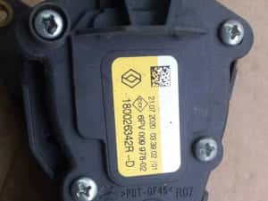 Pedala acceleratie Dacia Logan 2 cod 180026342R — miniatura 2