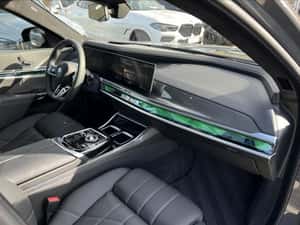 BMW 750 Hibrid - 56.000 km - 2023 — miniatura 5