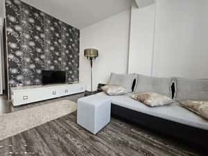 Inchiriez garsoniera, central in Pitesti — miniatura 3