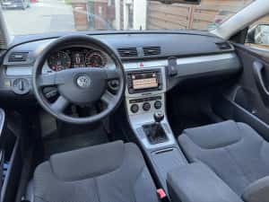 Volkswagen Passat 2010 Euro 5 2.0 TDI 233.000 KM — miniatura 6