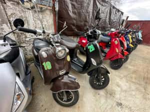 Scutere cu si fara permis+inchirieri pentru flote/individual. Cititi descrierea pentru mai multe detalii! — miniatura 7