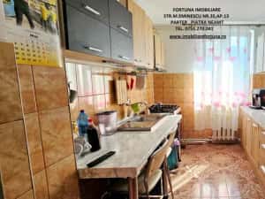 Apartament 4 camere decomandate, zona Petrodava — miniatura 2