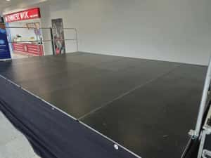 Podium pt scena de închiriat suprafata  20-80 mp — miniatura 4