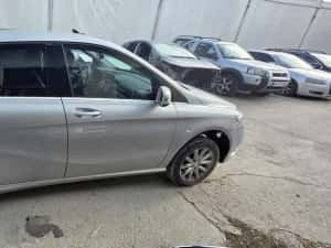 Dezmembrez Mercedes B-Class w246 1.8 CDI  transmisie automata ,an 2012 — miniatura 8