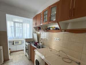 Apartament 3 camere + boxa, etaj intermediar, Radauti — miniatura 4