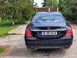 Mercedes C250, motor 2.0 benzina, 211 CP, negru — miniatura 6