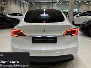 Tesla Model Y SUV Second-Hand 31.205 km — miniatura 6