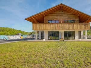 La poalele Bucegilor, ultimul chalet din proiectul Alpinia · Râșnov — miniatura 4