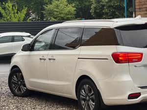 KIA CARNIVAL 2.2 Noblesse 6 Locuri,Trapa, model facelift — miniatura 3