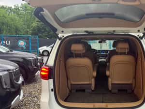 KIA CARNIVAL 2.2 Noblesse 6 Locuri,Trapa, model facelift — miniatura 7