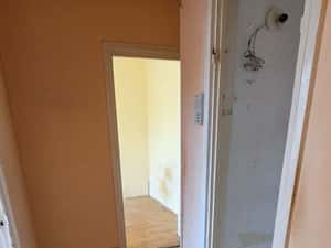 ZONA TRIBUNAL- 3 camere semidecomanate, etaj 1 , liber — miniatura 3