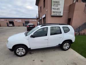 Dacia Duster , recent adus  euro 5, an 2011 , 4000 € — miniatura 3