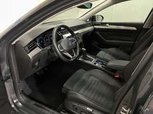 Volkswagen Passat 2021, 67.451 km, Benzină — miniatura 5