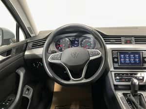 Volkswagen Passat 2022 - Vehicul Second-hand — miniatura 6