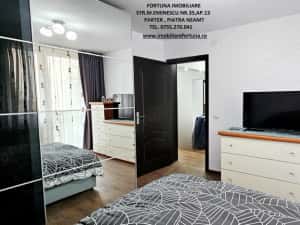 Apartament la cheie cu 4 camere decomandate,boxa,loc parcare,etaj 2, zona Al.28-Maratei — miniatura 10