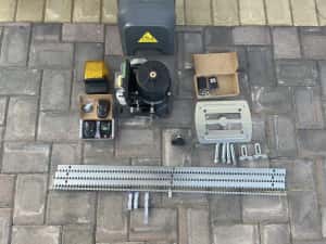 Motor 1200kg poarta autoportanta — miniatura 3