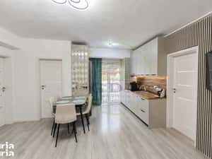 Apartament modern cu design impecabil, 3 camere, 2 bai si parcare — miniatura 3