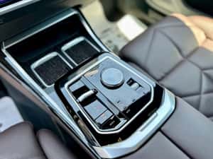 BMW 750 Hibrid 2024 - Second hand — miniatura 7