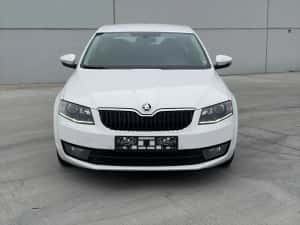 Skoda Octavia 2.0 tdi dsg 2014 berlina /xenon — miniatura 3