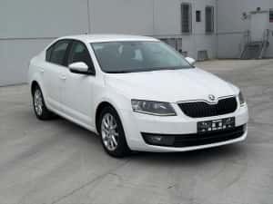 Skoda Octavia 2.0 tdi dsg 2014 berlina /xenon — miniatura 10