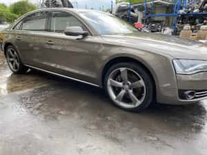 Dezmembrez audi a8 4h 4.2 d cod CDSB/bara a8/far matrix/interior/stop — miniatura 6