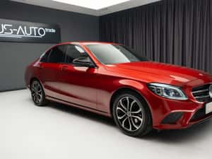 Mercedes-Benz C 180 2019, 84.600 km, 2560 EUR