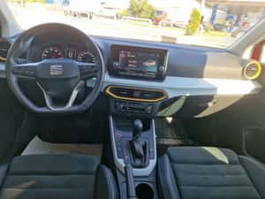 Seat Arona – SUV compact, an fabricație 2023 — miniatura 2