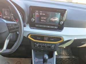 Seat Arona – SUV compact, an fabricație 2023 — miniatura 5