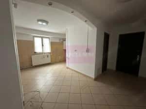 Vanzare apartament 3 camere-Rond Alba Iulia cu Centrala Termica — miniatura 2