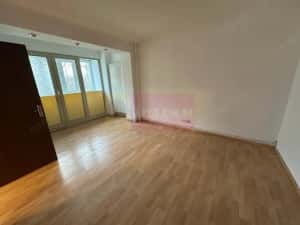 Vanzare apartament 3 camere-Rond Alba Iulia cu Centrala Termica — miniatura 3