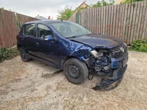Dacia Sandero 2019 avariat — miniatura 2