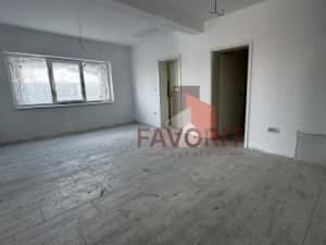 Duplex pe Parter | 2 bai | Teren generos | Toate utilitatile — miniatura 6