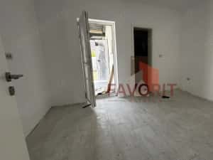 Duplex pe Parter | 2 bai | Teren generos | Toate utilitatile — miniatura 7