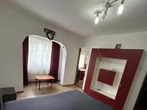 De inchiriat garsoniera cu balcon,mobilata și utilata Pret 800lei/luna — miniatura 6