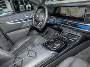 BMW 740 Berlină Diesel 286 cp, 18.810 km, 2025 — miniatura 5